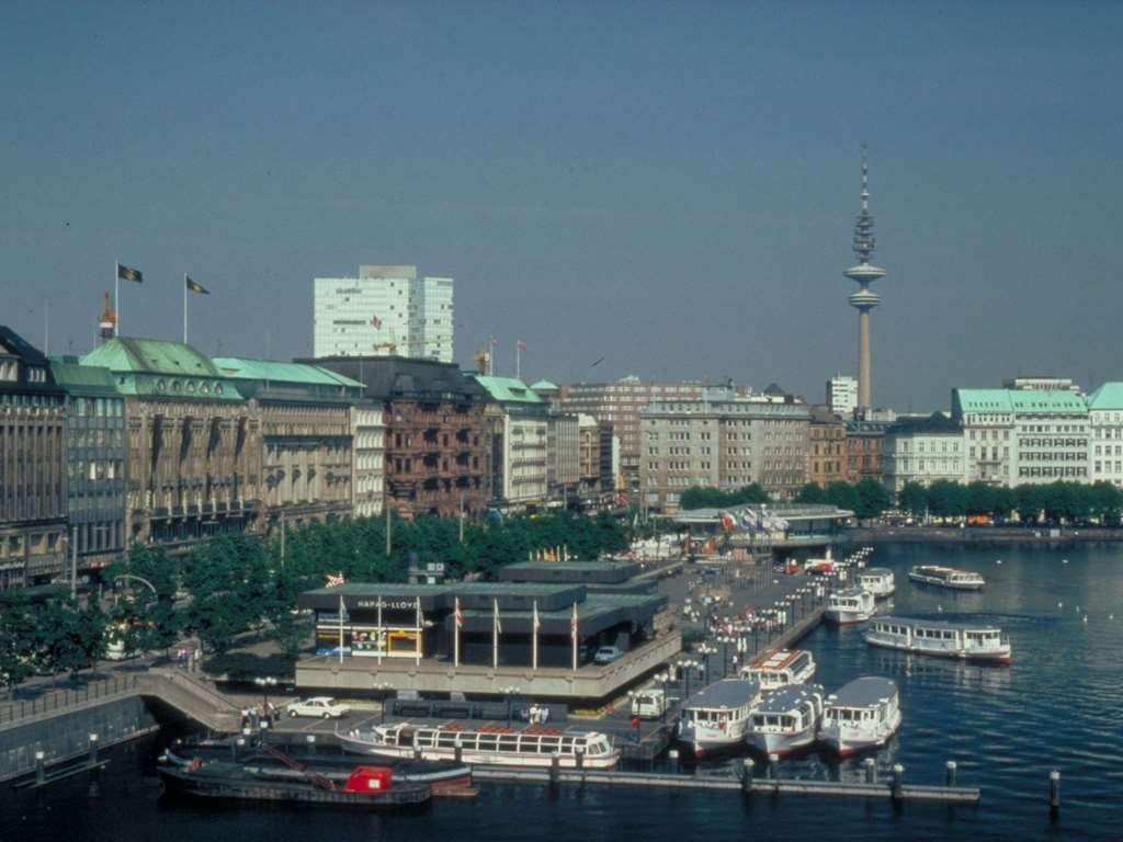 Novotel Hamburg Central Station Exterior photo