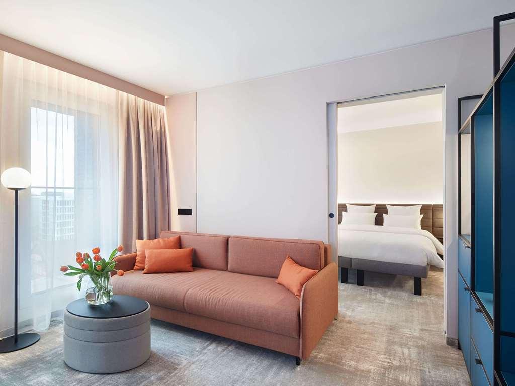 Novotel Hamburg Central Station Room photo